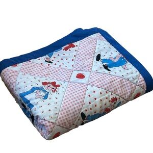 Vintage handmade 70’s Raggedy Ann and Andy baby quilt 54 X 44